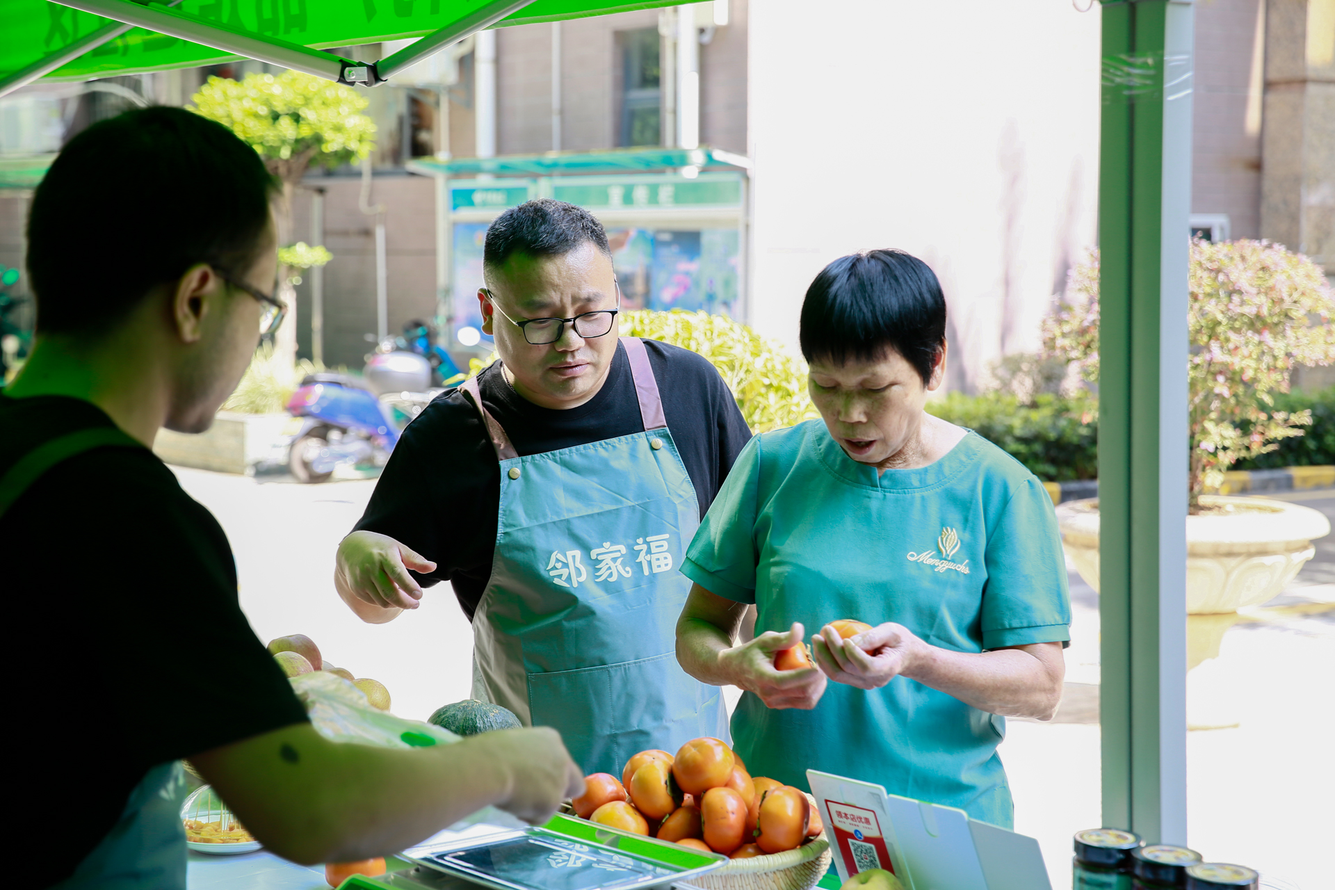 助力消費(fèi)幫扶|陜西省寶雞市鳳翔特色產(chǎn)品進(jìn)社區(qū)活動(dòng)圓滿舉辦(圖3)